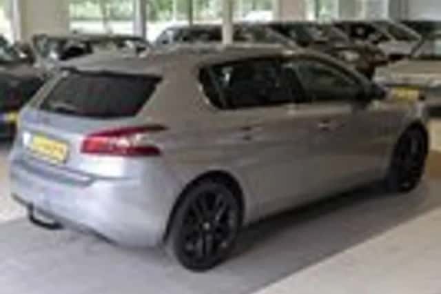 Peugeot 308 (2016) thumbnail 4