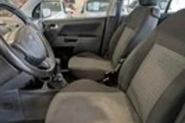 Ford Fusion (2004) thumbnail 6