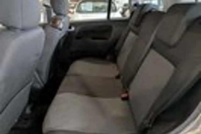 Ford Fusion (2004) thumbnail 7