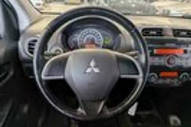 Mitsubishi Space Star (2013) thumbnail 9