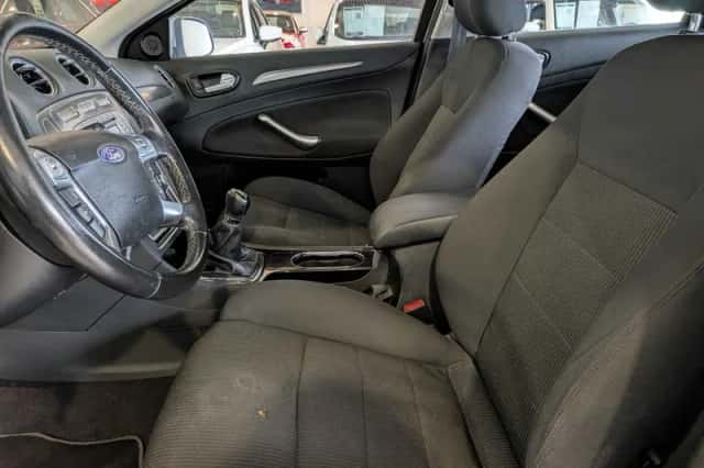 Ford Mondeo (2010) thumbnail 6