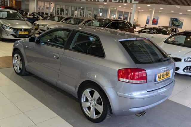 Audi A3 (2005) thumbnail 3