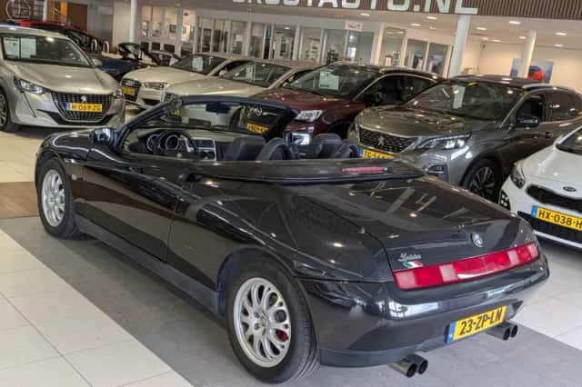 Alfa Romeo Spider (1998) thumbnail 3