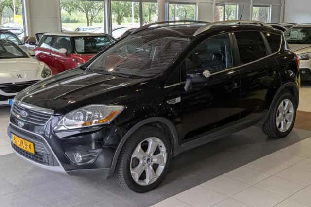 Ford Kuga (2009) thumbnail 2