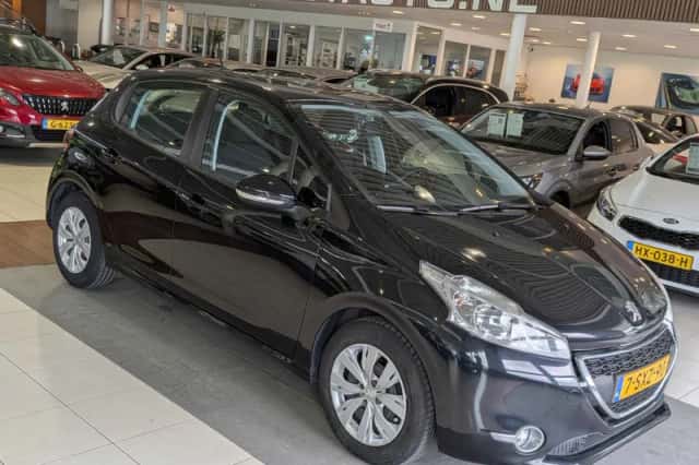 Peugeot 208 (2014) thumbnail 1