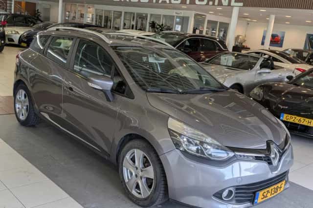 Renault Clio (2015) thumbnail 1