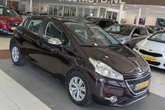 Peugeot 208 (2012) thumbnail 1
