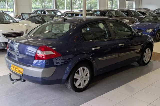 Renault Mégane (2005) thumbnail 4
