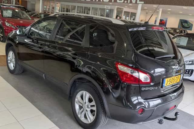 Nissan QASHQAI+2 (2011) thumbnail 3