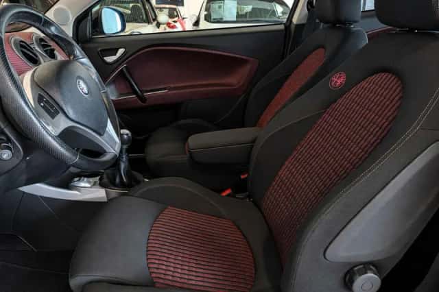 Alfa Romeo Mito (2009) thumbnail 6