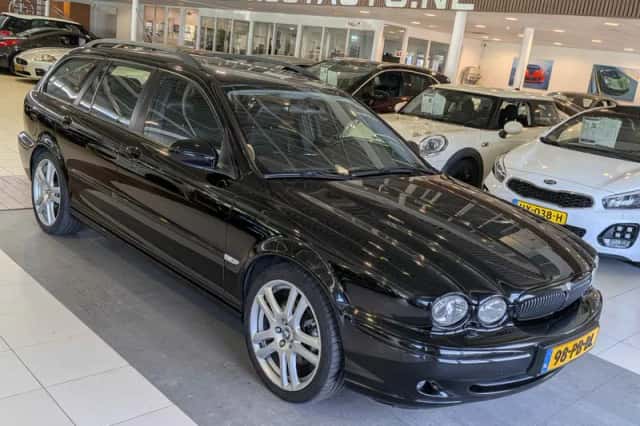 Jaguar X-Type (2004) thumbnail 1