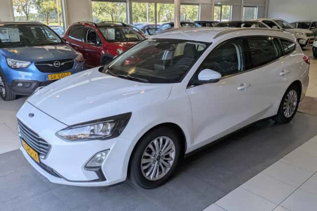 Ford Focus (2019) thumbnail 2