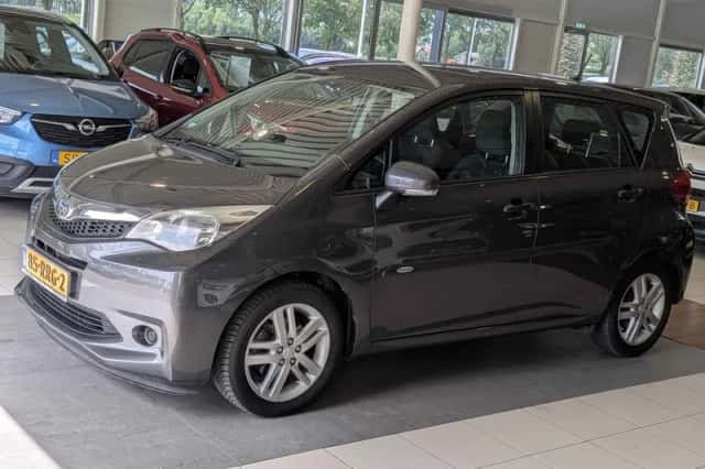 Subaru Trezia (2011) thumbnail 2