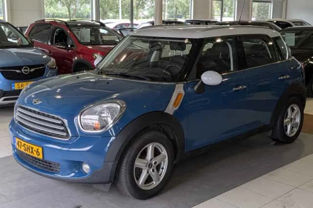 MINI Countryman (2011) thumbnail 2
