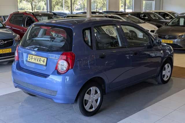 Chevrolet Aveo (2009) thumbnail 4