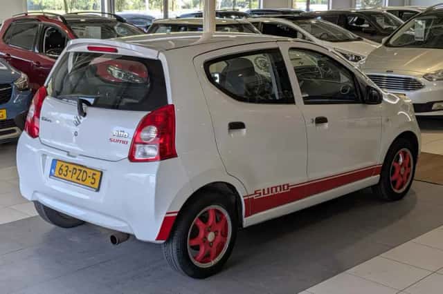 Suzuki Alto (2011) thumbnail 4