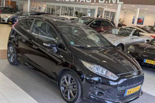 Ford Fiesta (2017) thumbnail 1