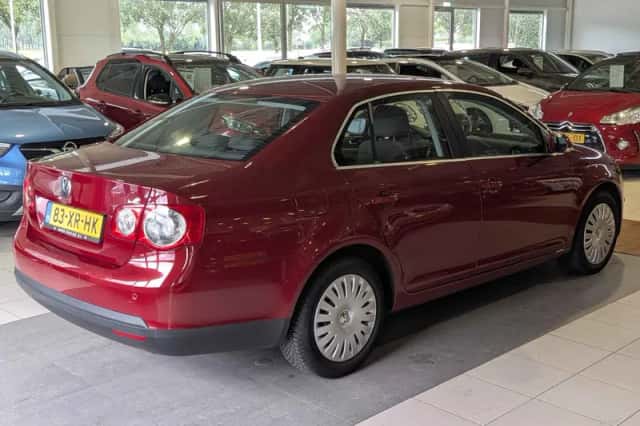 Volkswagen Jetta (2007) thumbnail 4