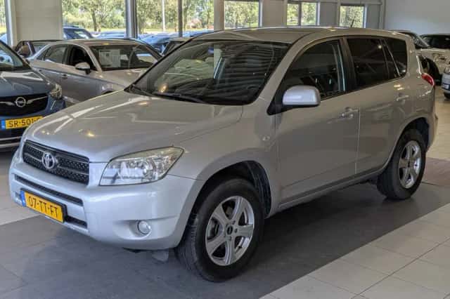 Toyota RAV4 (2007) thumbnail 2