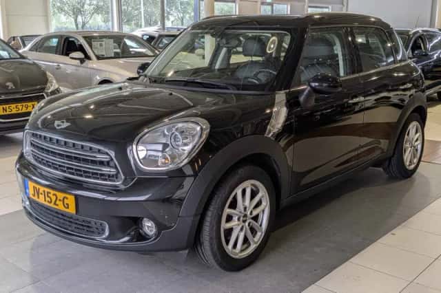 MINI Countryman (2014) thumbnail 2