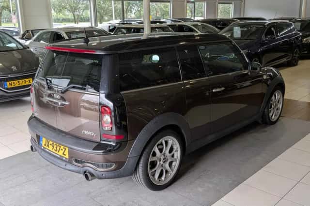 MINI Clubman (2008) thumbnail 4