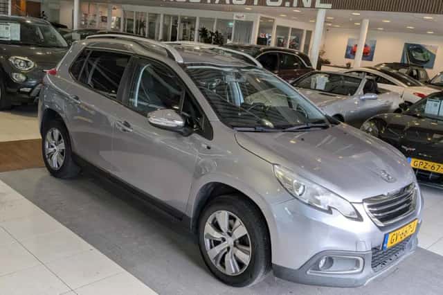 Peugeot 2008 (2015) thumbnail 1