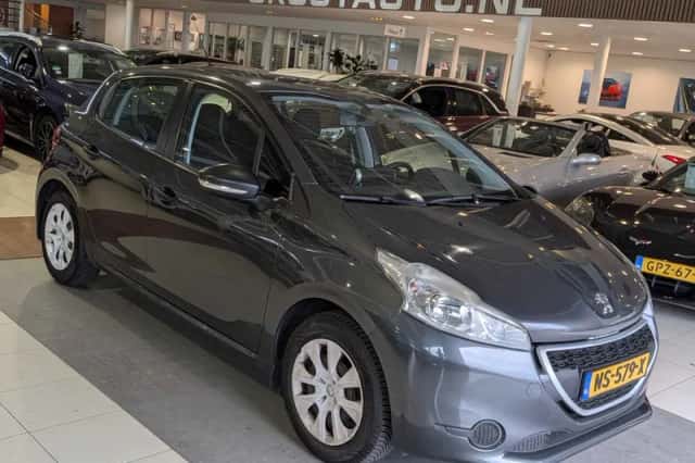 Peugeot 208 (2013) thumbnail 1