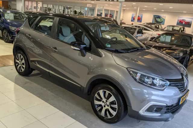 Renault Captur (2017) thumbnail 1