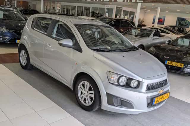 Chevrolet Aveo (2011) thumbnail 1