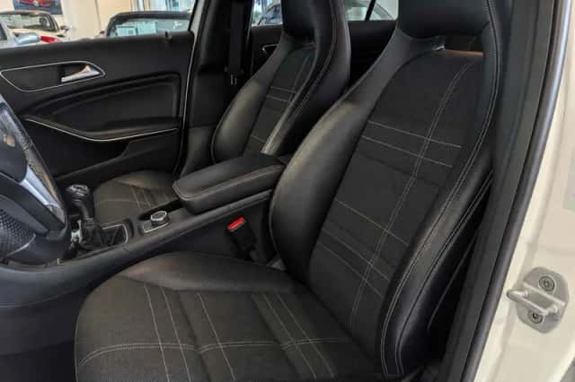 Mercedes-Benz A-Klasse (2013) thumbnail 6