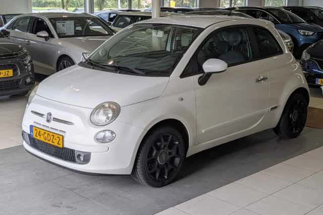 Fiat 500 (2008) thumbnail 2