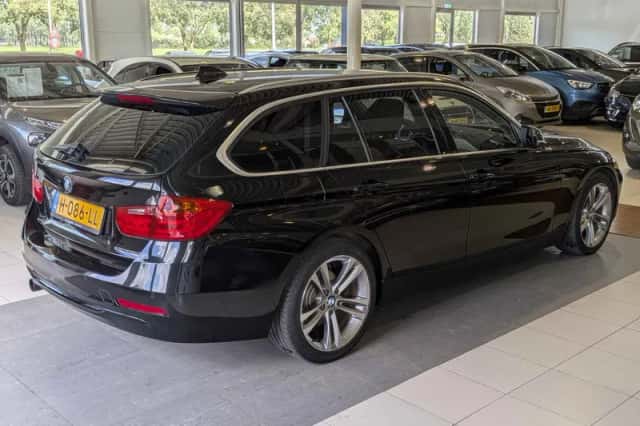 BMW 3-Serie (2013) thumbnail 4