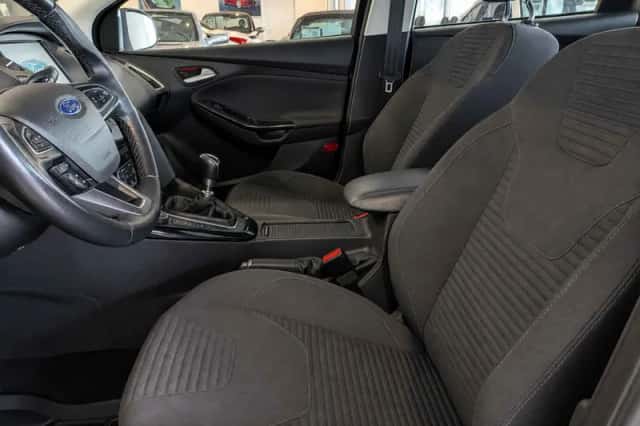 Ford Focus (2016) thumbnail 6