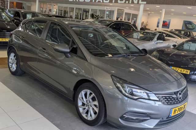Opel Astra (2020) thumbnail 1
