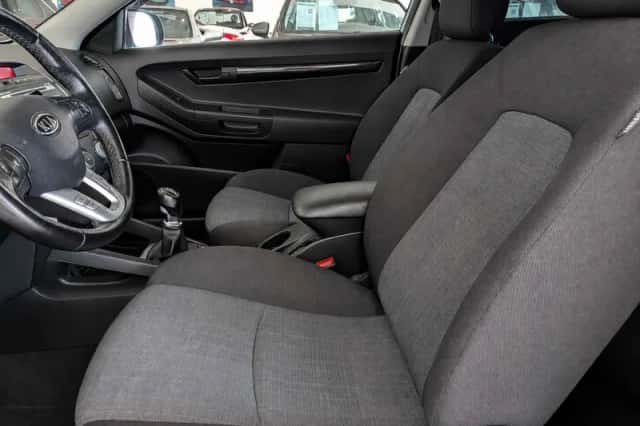 Kia Pro Cee'd (2011) thumbnail 6
