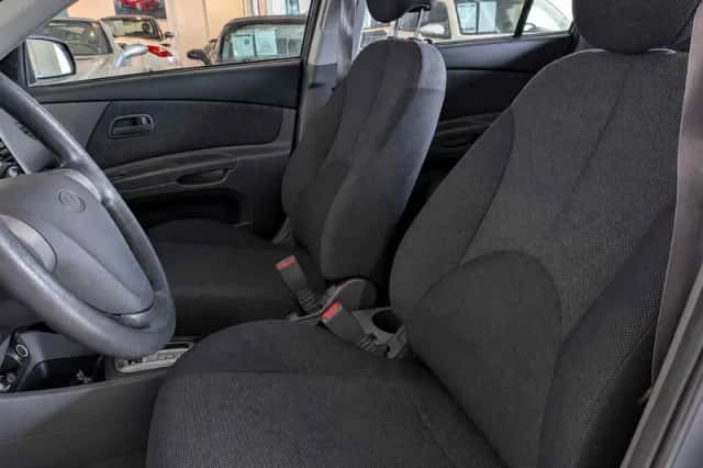 Kia Rio (2006) thumbnail 6