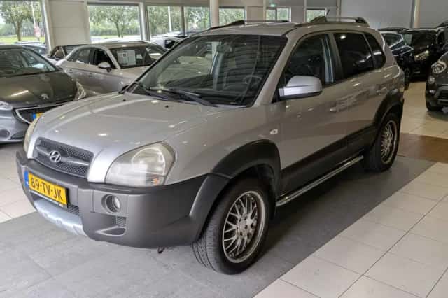 Hyundai Tucson (2007) thumbnail 2