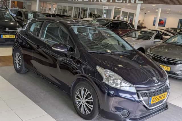 Peugeot 208 (2015) thumbnail 1