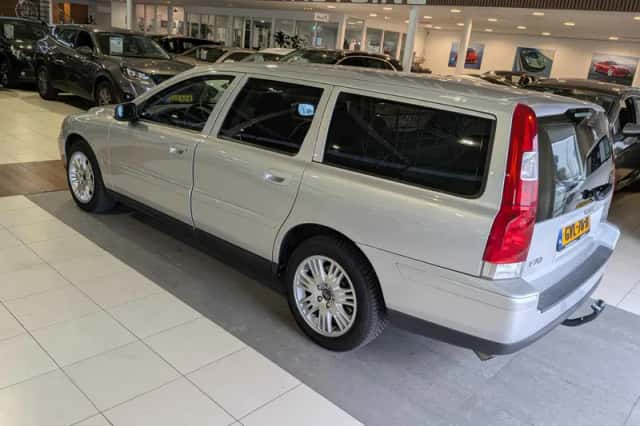 Volvo V70 (2007) thumbnail 3