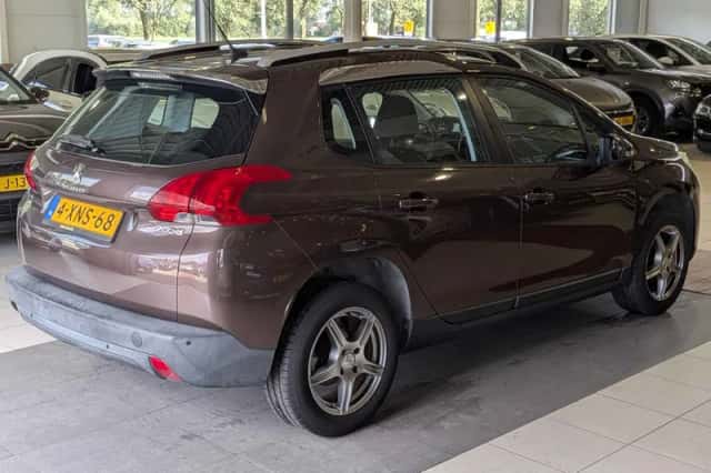Peugeot 2008 (2014) thumbnail 4