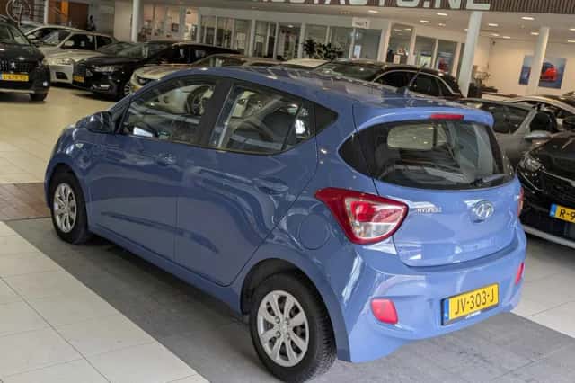 Hyundai i10 (2016) thumbnail 3