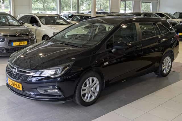 Opel Astra (2019) thumbnail 2