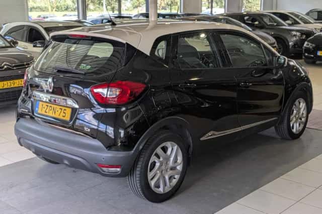 Renault Captur (2014) thumbnail 4