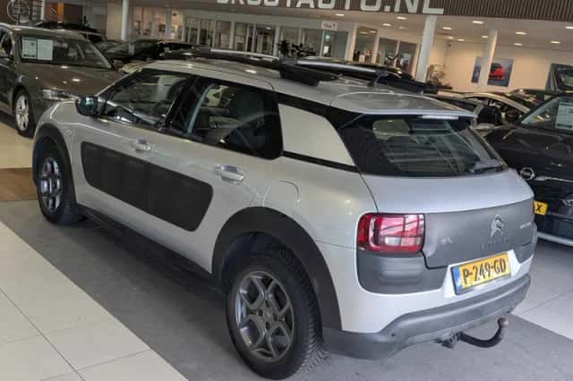 Citroën C4 Cactus (2017) thumbnail 3