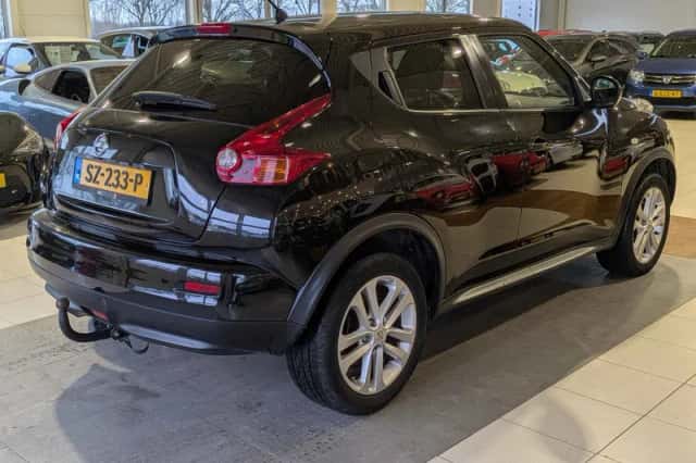 Nissan Juke (2011) thumbnail 4