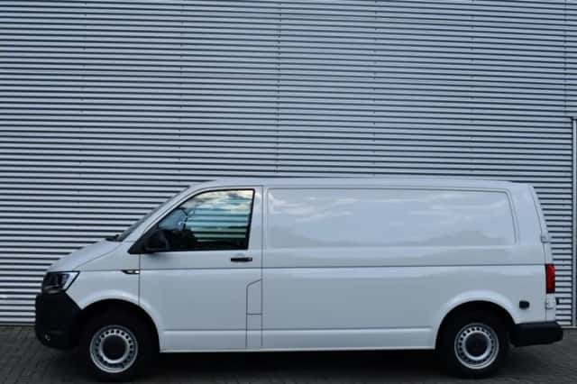 Volkswagen Transporter (2020) thumbnail 2