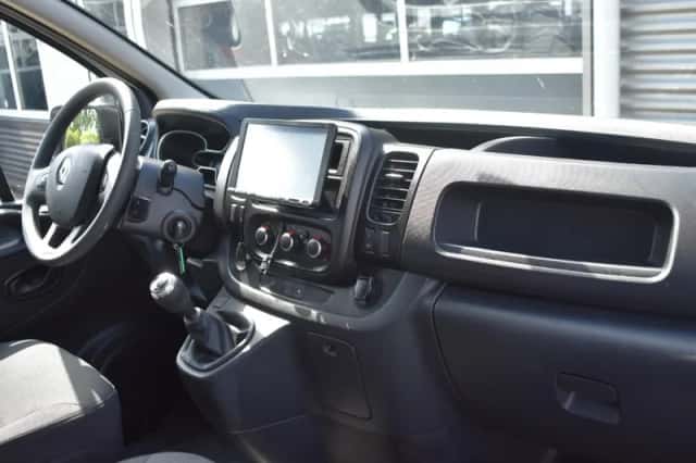 Renault Trafic (2021) thumbnail 32