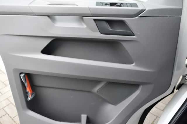 Volkswagen Transporter (2022) thumbnail 14