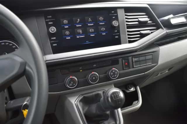 Volkswagen Transporter (2022) thumbnail 24