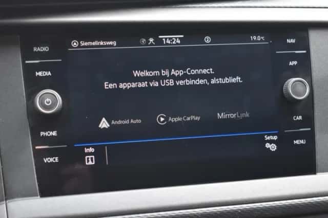 Volkswagen Transporter (2022) thumbnail 32